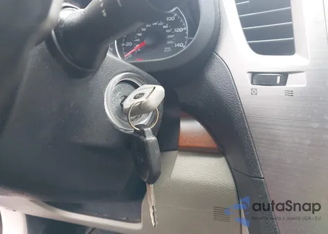 2013 Subaru Outback 2.5I Limited z USA, uszkodzony, nr VIN 4S4BRCKCXD3277472